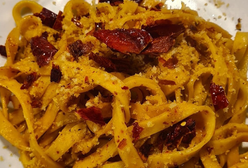 Ricetta Pasta con Mollica fritta e Peperoni Cruschi
