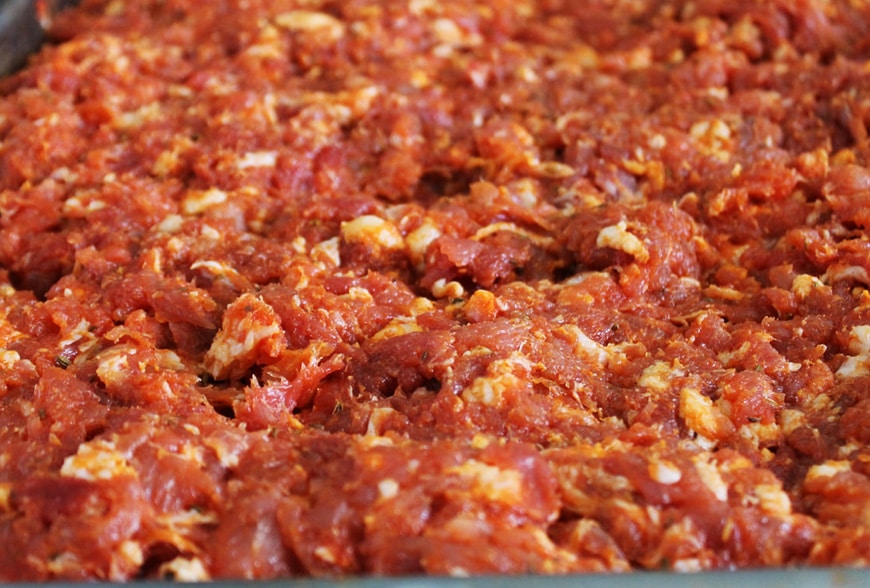 la-differenza-tra-salumi-artigianali-e-quelli-industriali